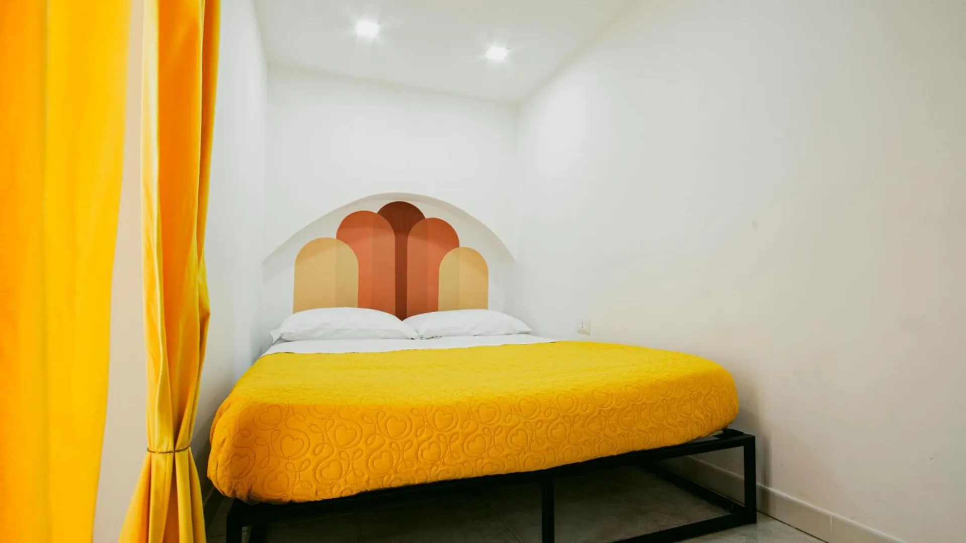 Luminoso Rifugio Vicino La Metro Apartment Naples